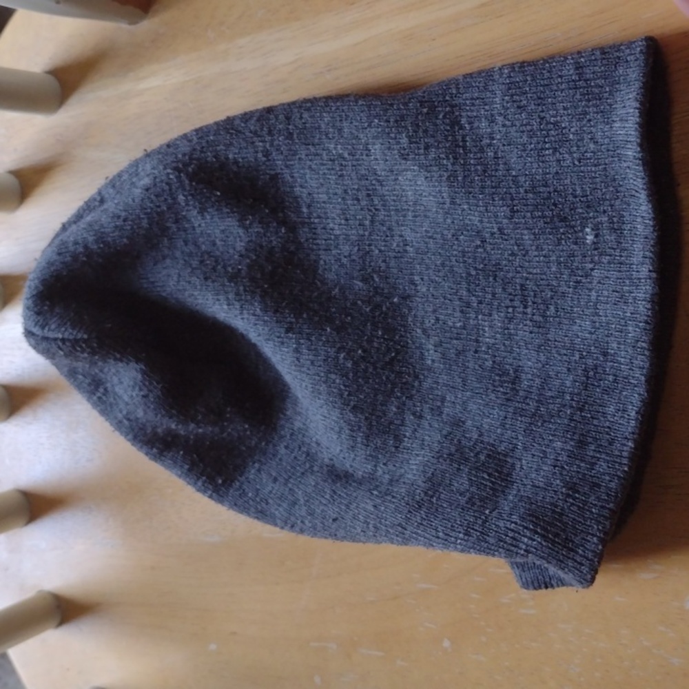 Mens grey hat lnwot